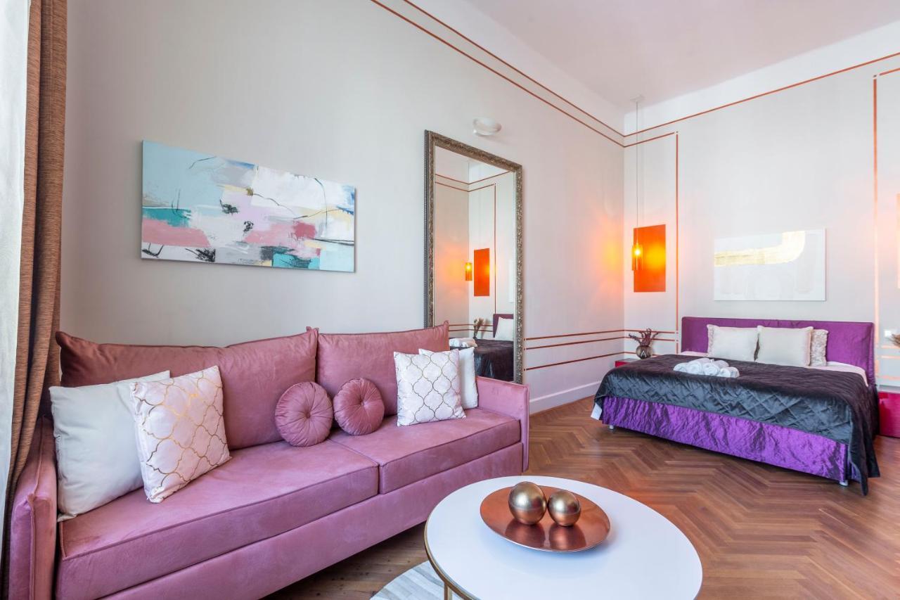Exclusive & Stylish In The Heart Of Apartmán